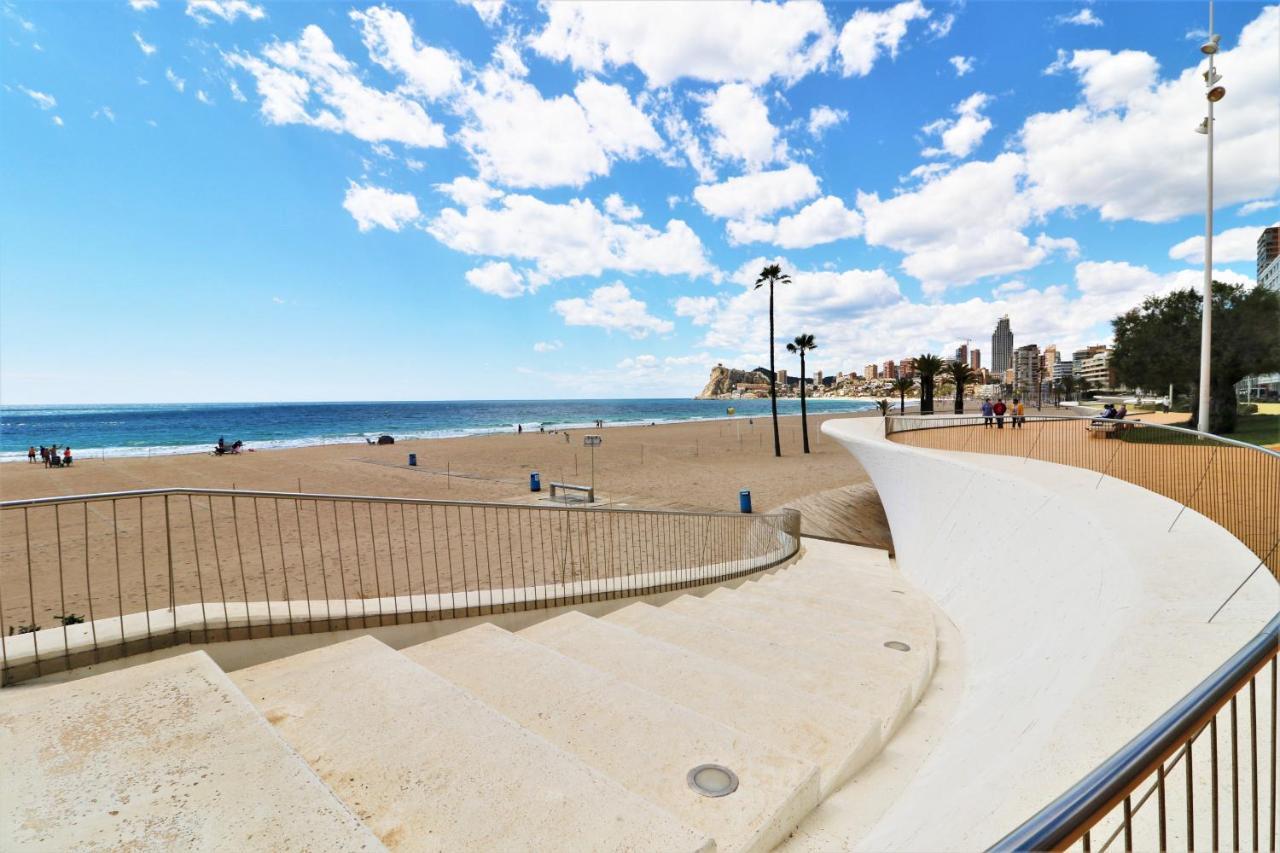 Sunset Waves 18-35 Poniente Beach Resort Benidorm Buitenkant foto