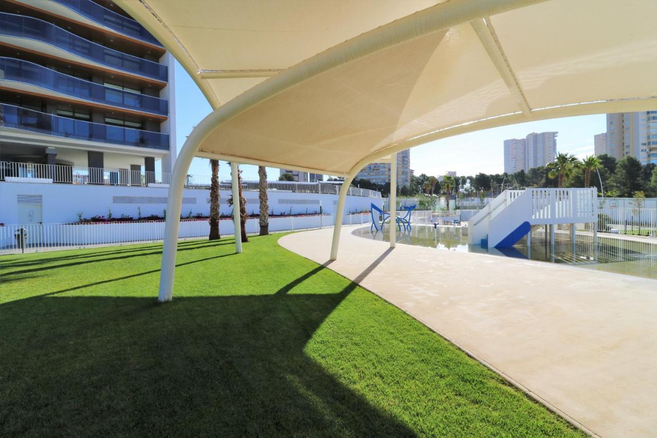 Sunset Waves 18-35 Poniente Beach Resort Benidorm Buitenkant foto
