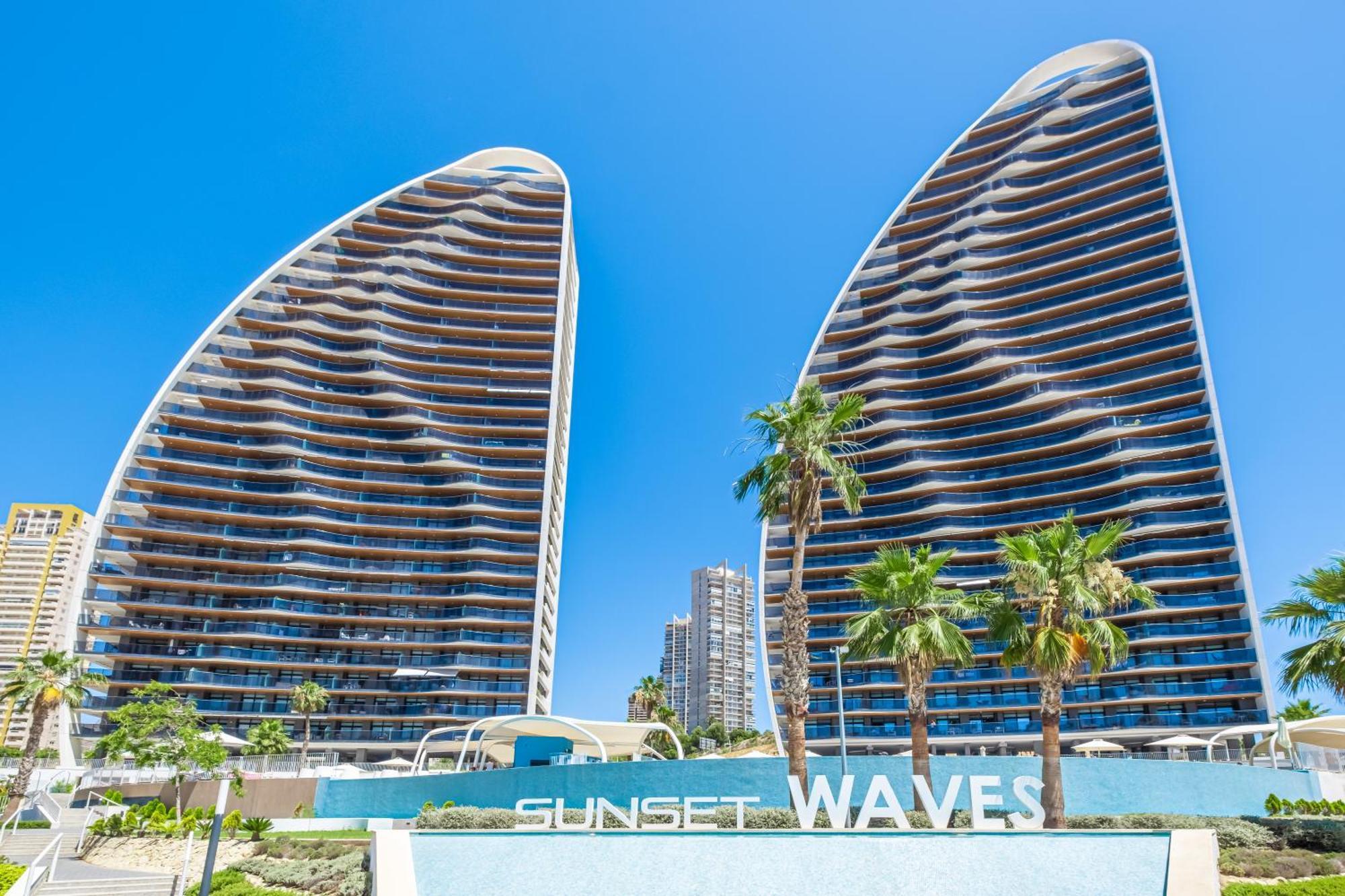 Sunset Waves 18-35 Poniente Beach Resort Benidorm Buitenkant foto